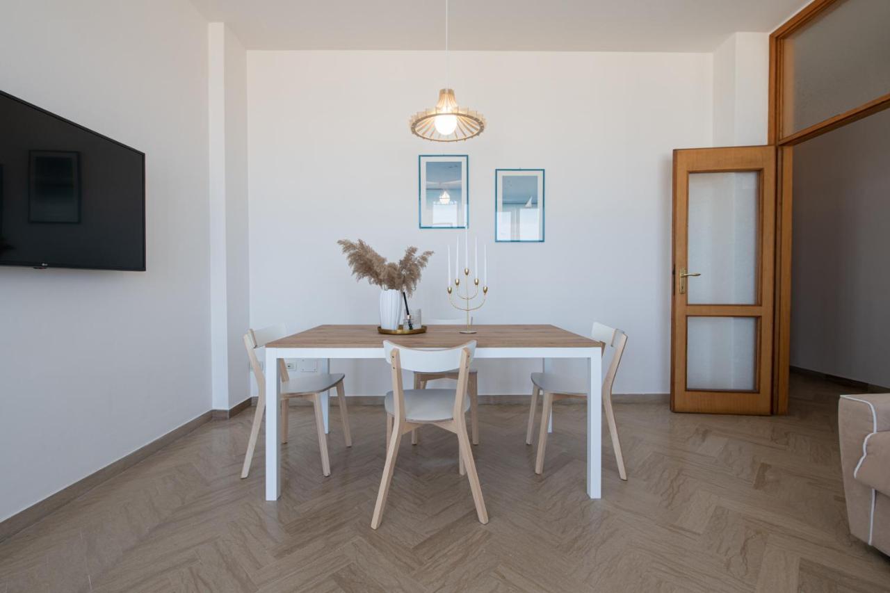 Ventodue Apartment Rimini Luaran gambar