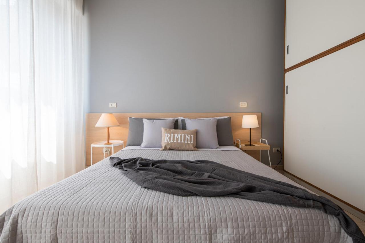 Ventodue Apartment Rimini Luaran gambar