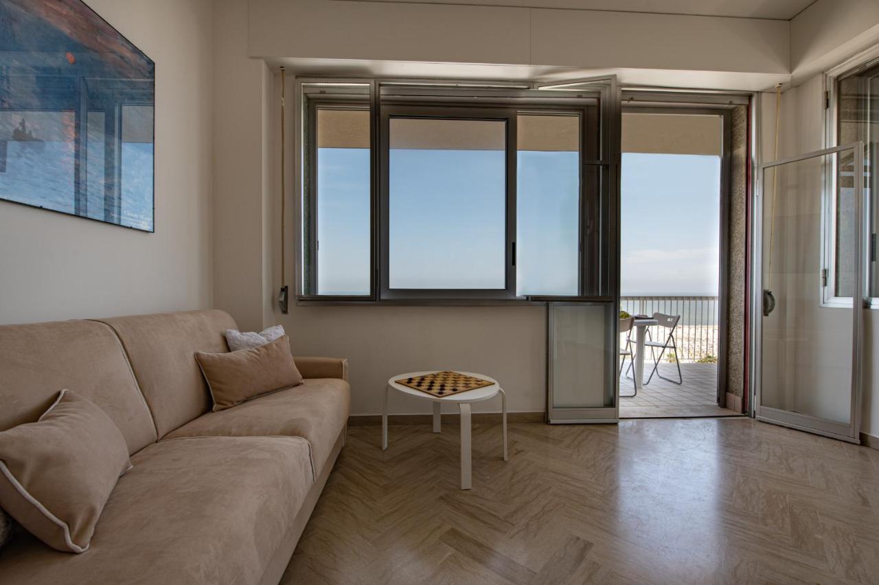 Ventodue Apartment Rimini Luaran gambar