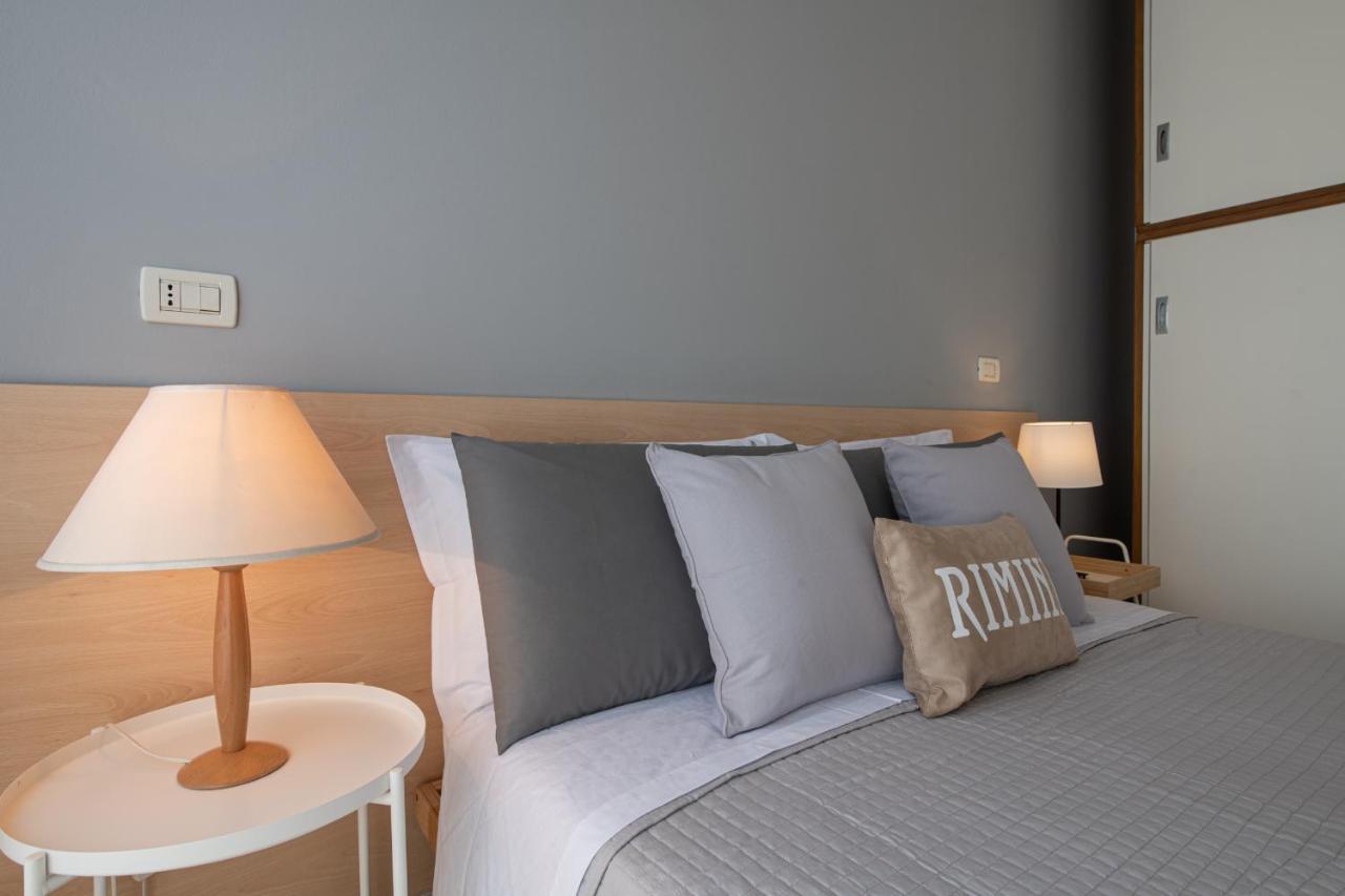 Ventodue Apartment Rimini Luaran gambar