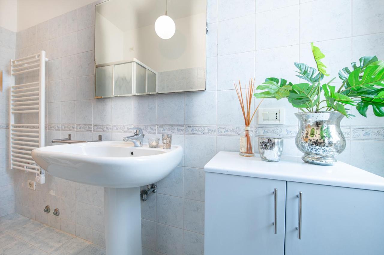 Ventodue Apartment Rimini Luaran gambar