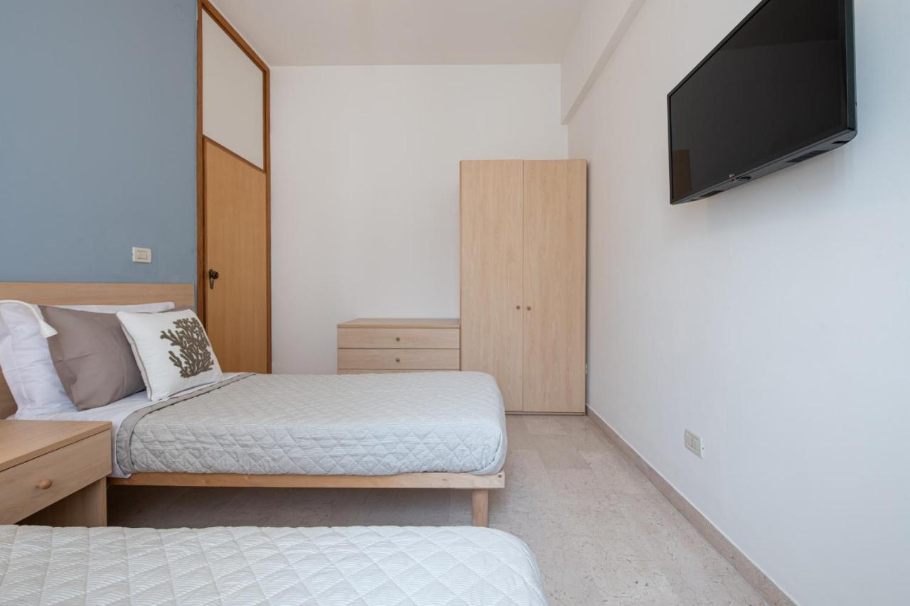Ventodue Apartment Rimini Luaran gambar